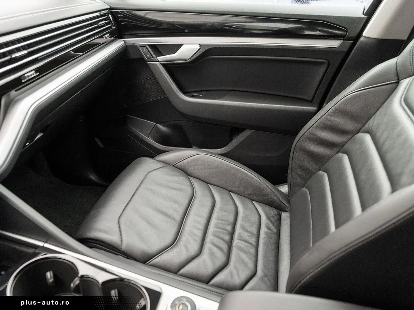 VW Touareg 3.0 V6 TDI Elegance 4M AHK LUFT R-LINE