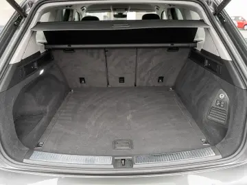 VW Touareg 3.0 V6 TDI Elegance 4M AHK LUFT R-LINE