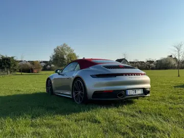 PORSCHE 992 Carrera 4S  Approved  Vollausstattung