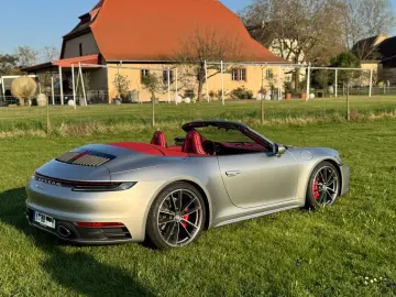 PORSCHE 992 Carrera 4S  Approved  Vollausstattung