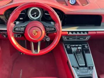 PORSCHE 992 Carrera 4S  Approved  Vollausstattung
