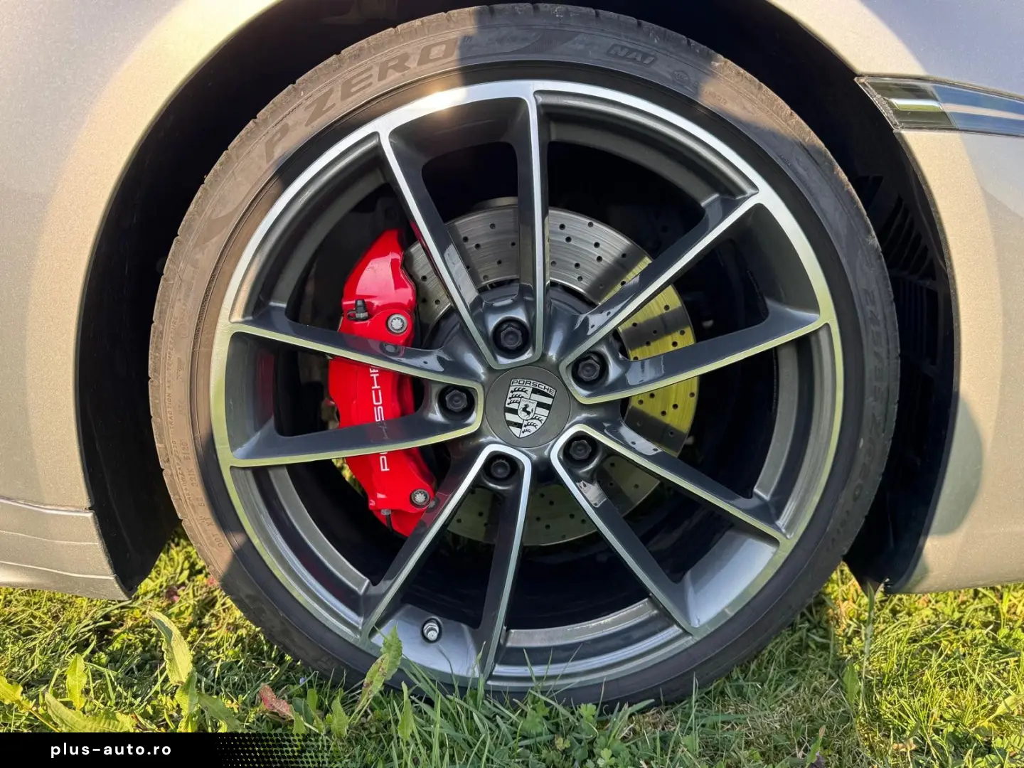 PORSCHE 992 Carrera 4S  Approved  Vollausstattung