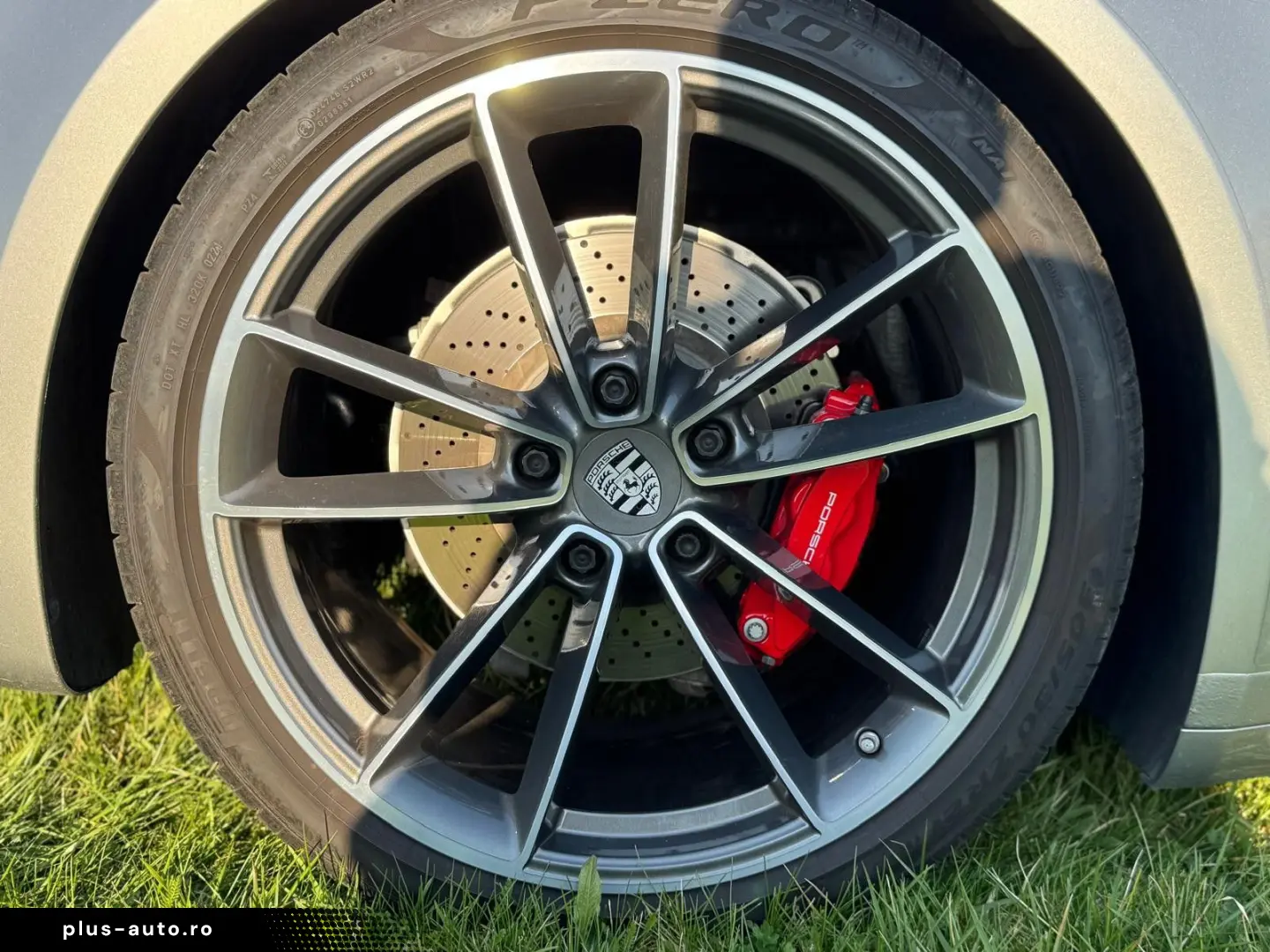 PORSCHE 992 Carrera 4S  Approved  Vollausstattung