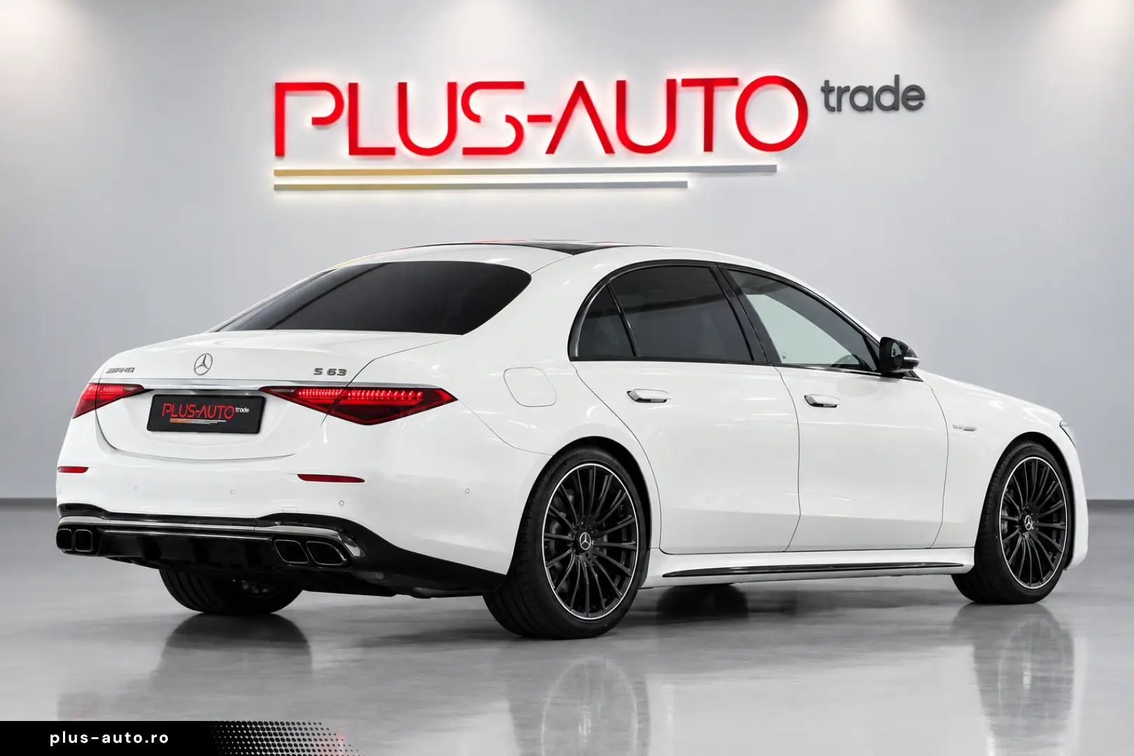 MERCEDES-AMG S 63 L E Performance_TV_Massage