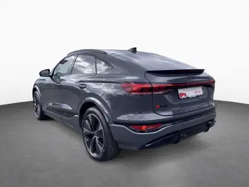 Audi SQ6 Sportback e-tron EDITION ONE GREY