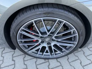 PORSCHE 911 Carrera S Cabriolet LIFT SPORTABGAS SITZBELÜ