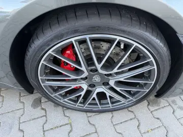 PORSCHE 911 Carrera S Cabriolet LIFT SPORTABGAS SITZBELÜ