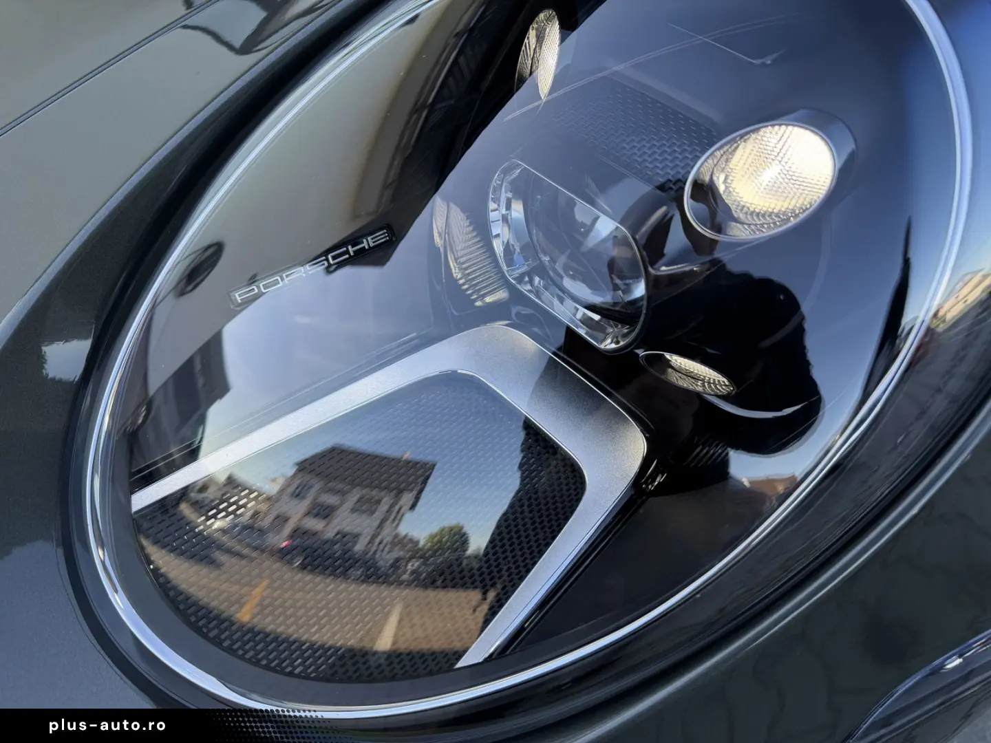 PORSCHE 911 Carrera S Cabriolet LIFT SPORTABGAS SITZBELÜ