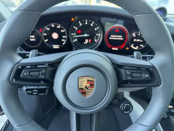 PORSCHE 911 Carrera S Cabriolet LIFT SPORTABGAS SITZBELÜ