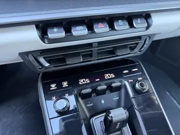 PORSCHE 911 Carrera S Cabriolet LIFT SPORTABGAS SITZBELÜ