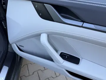 PORSCHE 911 Carrera S Cabriolet LIFT SPORTABGAS SITZBELÜ