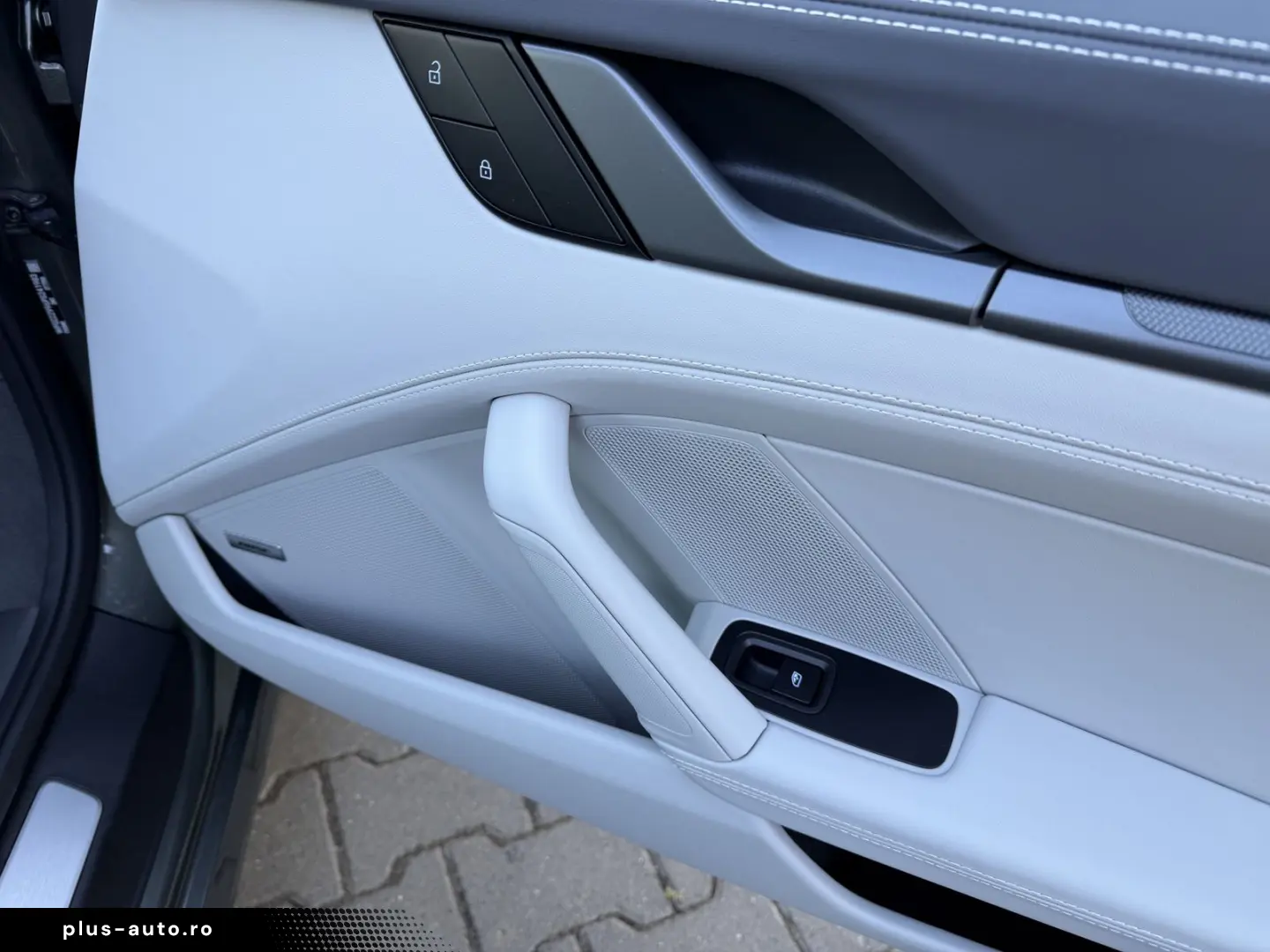 PORSCHE 911 Carrera S Cabriolet LIFT SPORTABGAS SITZBELÜ
