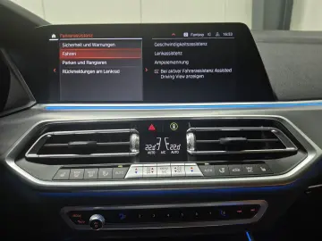BMW X5 3.0d  M Aerodynamik Paket Pano 360