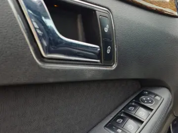Mercedes Benz E klasse 2010 220 CDI