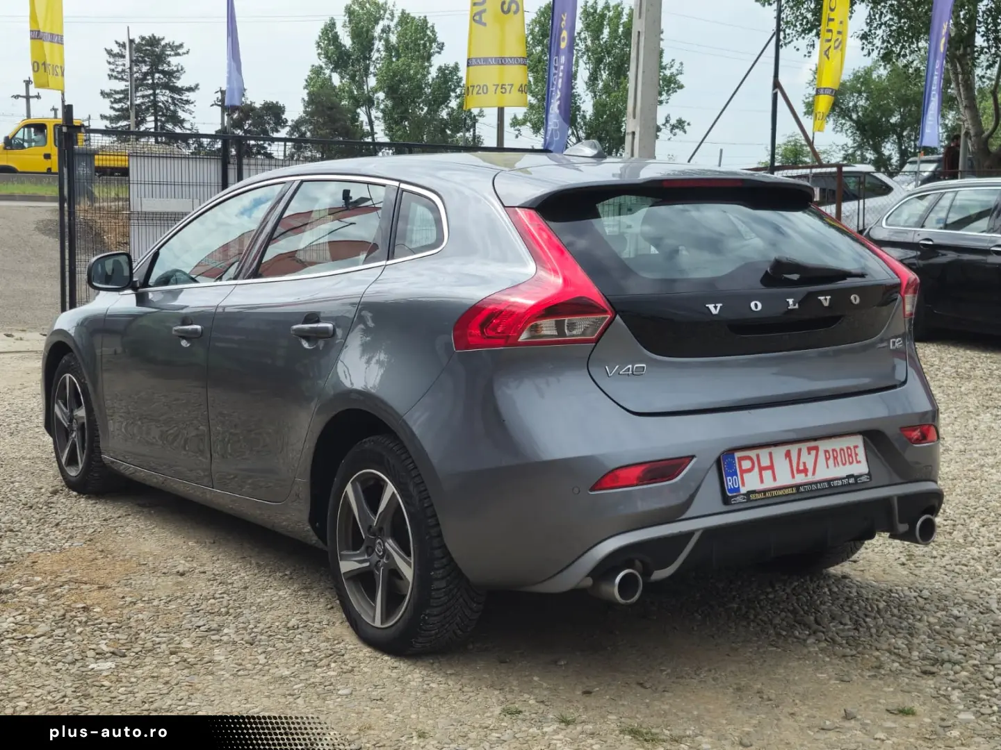 Volvo V40 2015 2.0 D2 R-Design