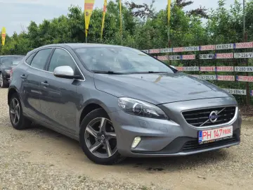 Volvo V40 2015 2.0 D2 R-Design