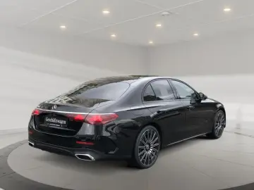 MERCEDES-BENZ E 220 d AMG
