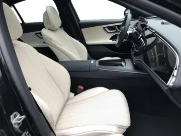 MERCEDES-BENZ E 220 d AMG