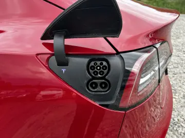Tesla Model 3 Long Range Dual Motor AWD