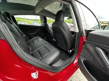 Tesla Model 3 Long Range Dual Motor AWD