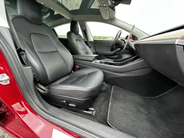 Tesla Model 3 Long Range Dual Motor AWD