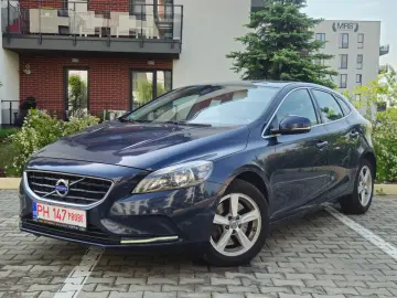 Volvo V40 2.0 D4 Momentum 2014