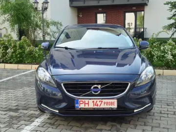 Volvo V40 2.0 D4 Momentum 2014