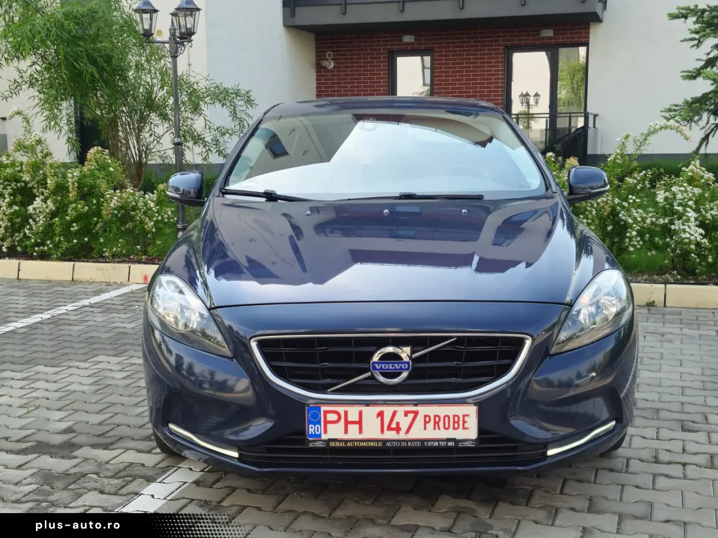 Volvo V40 2.0 D4 Momentum 2014