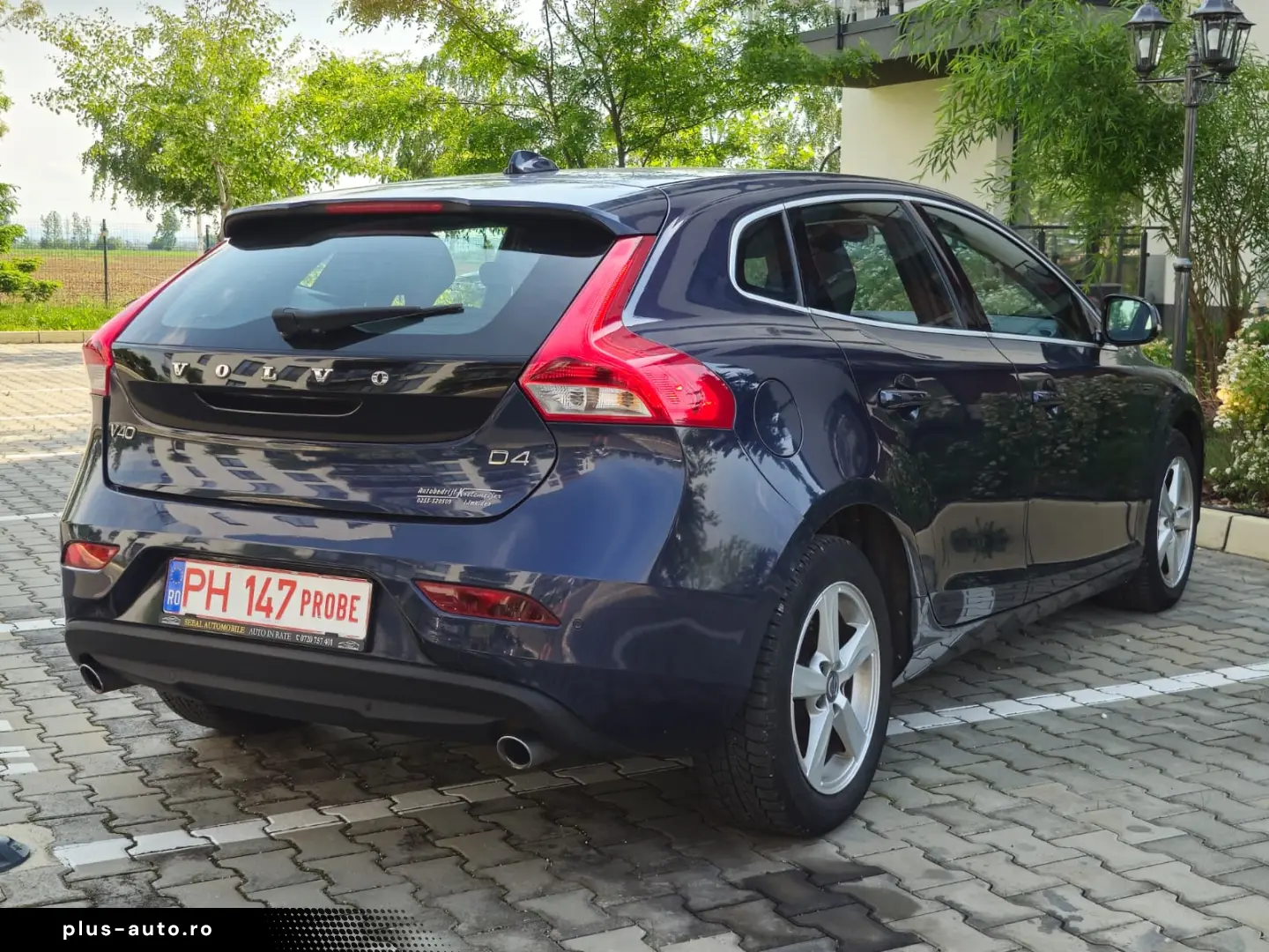 Volvo V40 2.0 D4 Momentum 2014