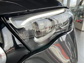 MERCEDES-BENZ E 220 d AMG