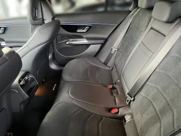 MERCEDES-BENZ E 220 d AMG