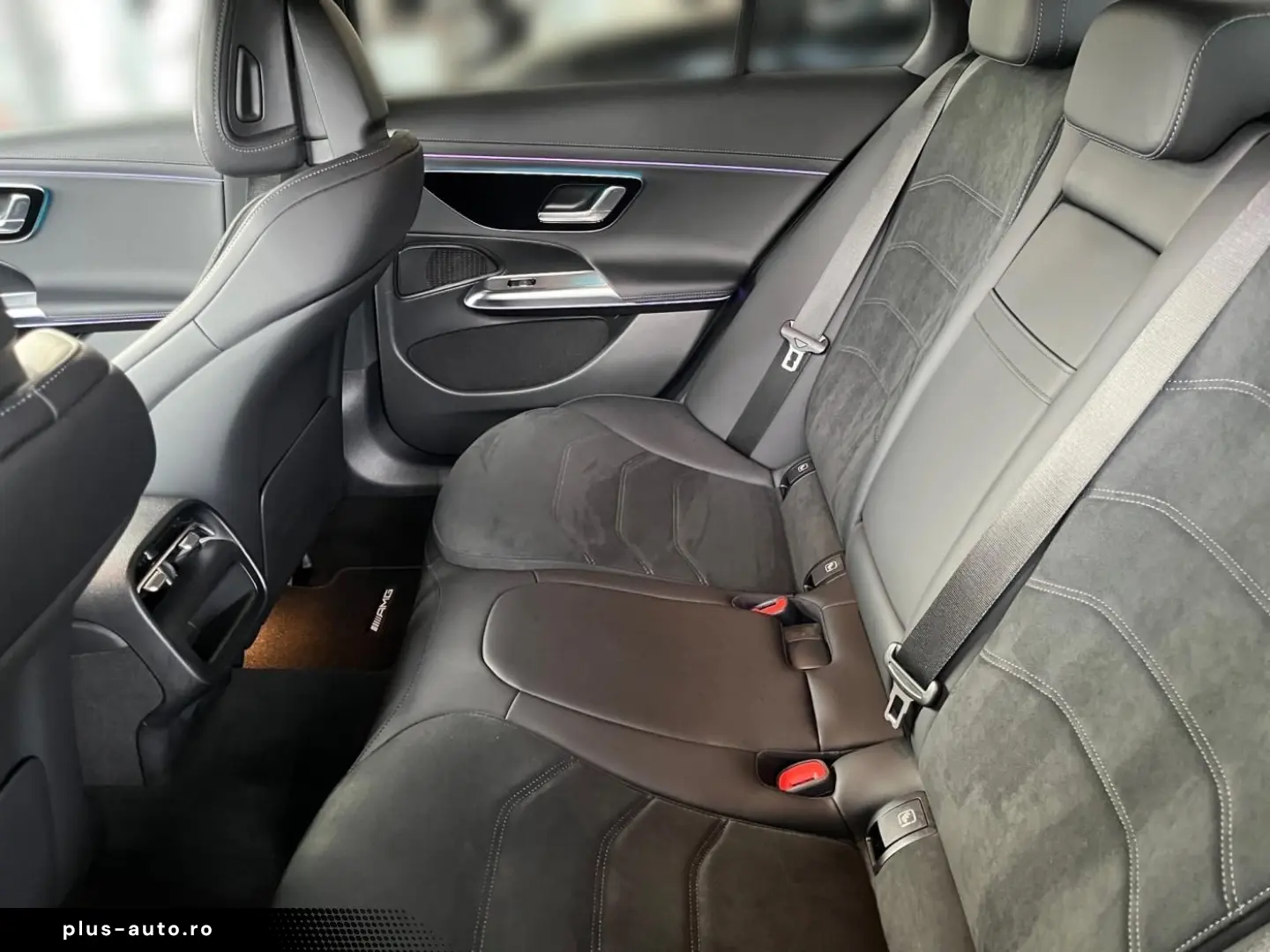 MERCEDES-BENZ E 220 d AMG