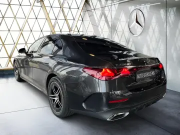 MERCEDES-BENZ E 220 d AMG