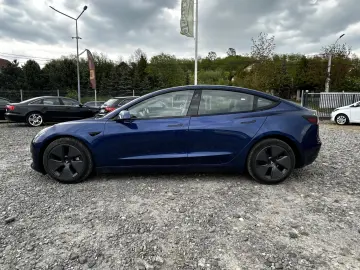 Tesla Model 3 Premium Langstreckenbatterie AWD Dual Motor