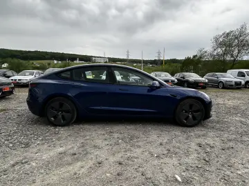 Tesla Model 3 Premium Langstreckenbatterie AWD Dual Motor