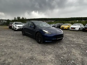 Tesla Model 3 Premium Langstreckenbatterie AWD Dual Motor