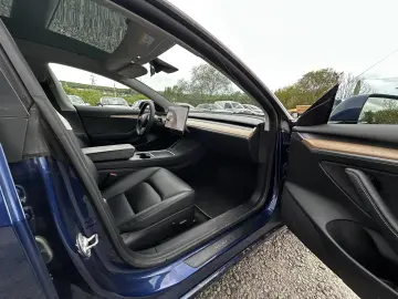 Tesla Model 3 Premium Langstreckenbatterie AWD Dual Motor