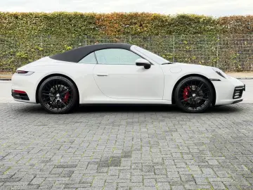 PORSCHE 992 Carrera Cabriolet Sport