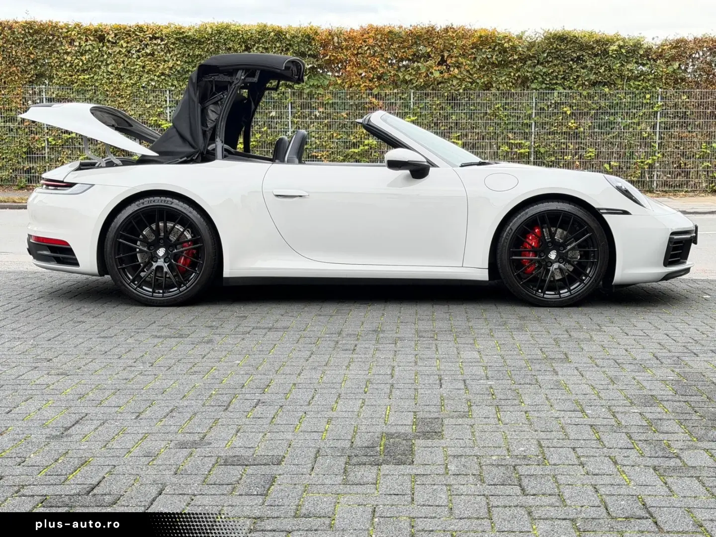 PORSCHE 992 Carrera Cabriolet Sport