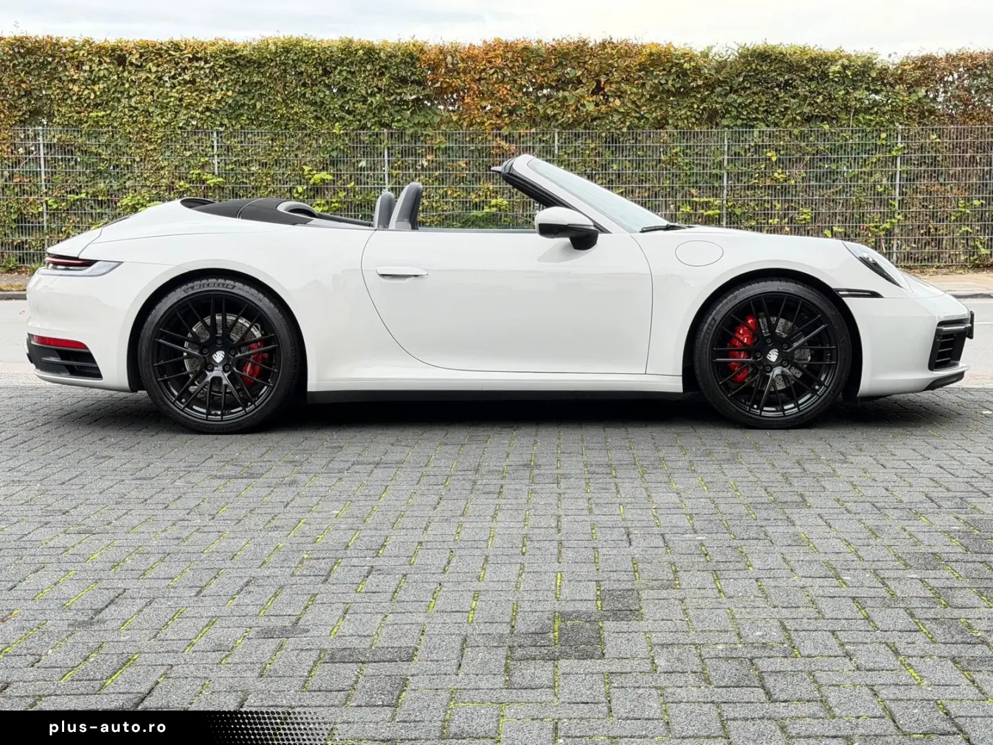 PORSCHE 992 Carrera Cabriolet Sport