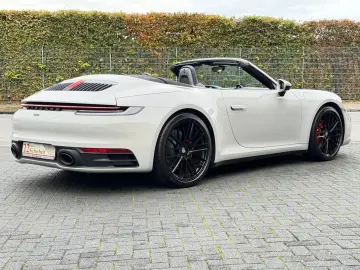 PORSCHE 992 Carrera Cabriolet Sport