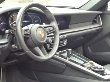 PORSCHE 992 Carrera Cabriolet Sport