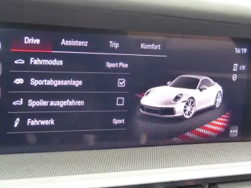PORSCHE 992 Carrera Cabriolet Sport