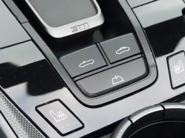 PORSCHE 992 Carrera Cabriolet Sport