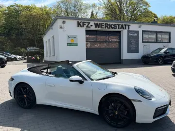 PORSCHE 911 Carrera Cabriolet