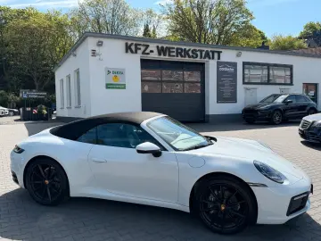 PORSCHE 911 Carrera Cabriolet