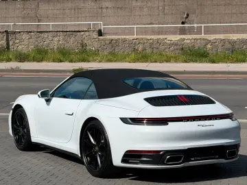 PORSCHE 911 Carrera Cabriolet