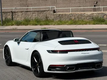 PORSCHE 911 Carrera Cabriolet