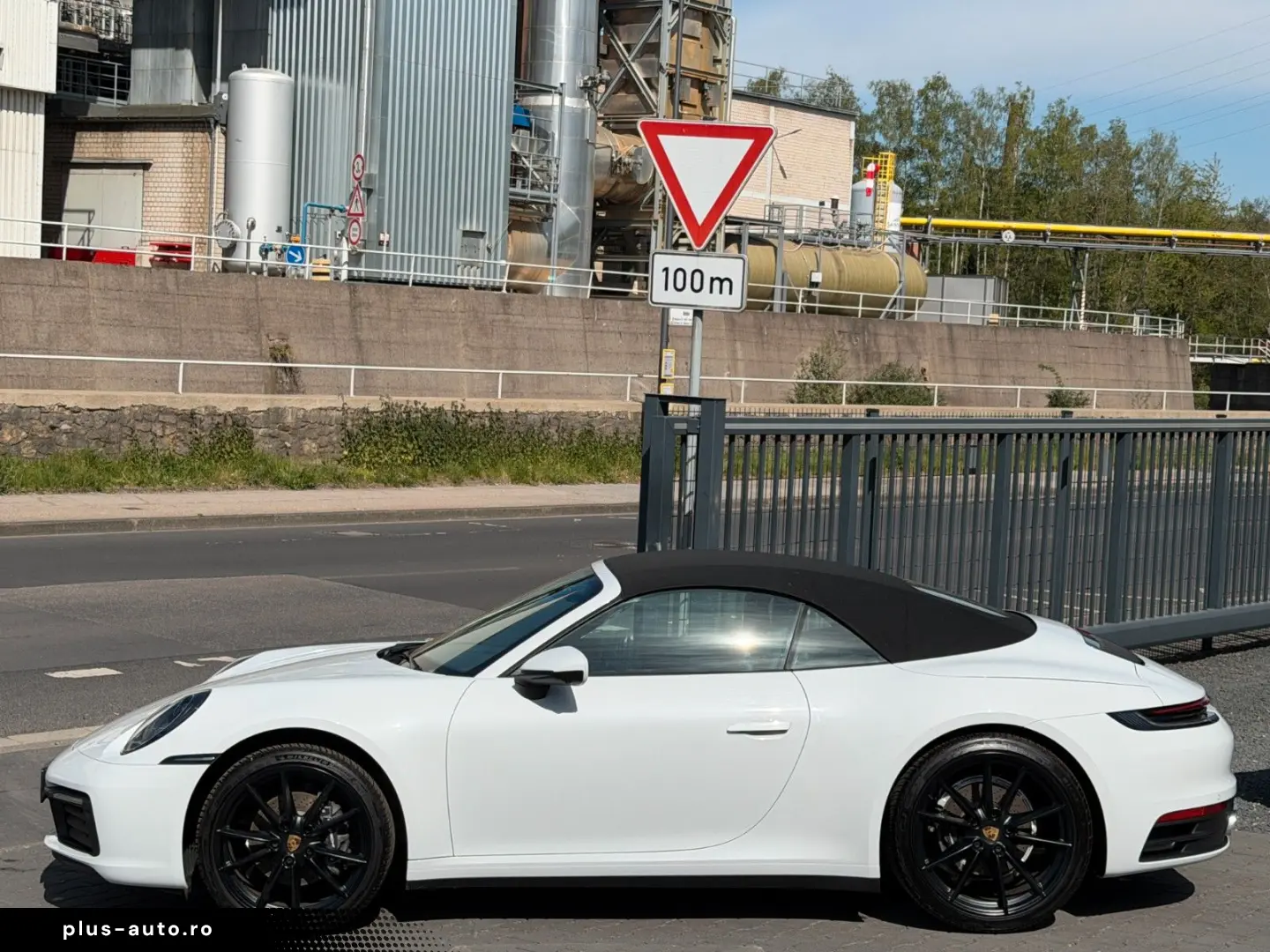 PORSCHE 911 Carrera Cabriolet