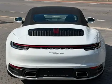 PORSCHE 911 Carrera Cabriolet